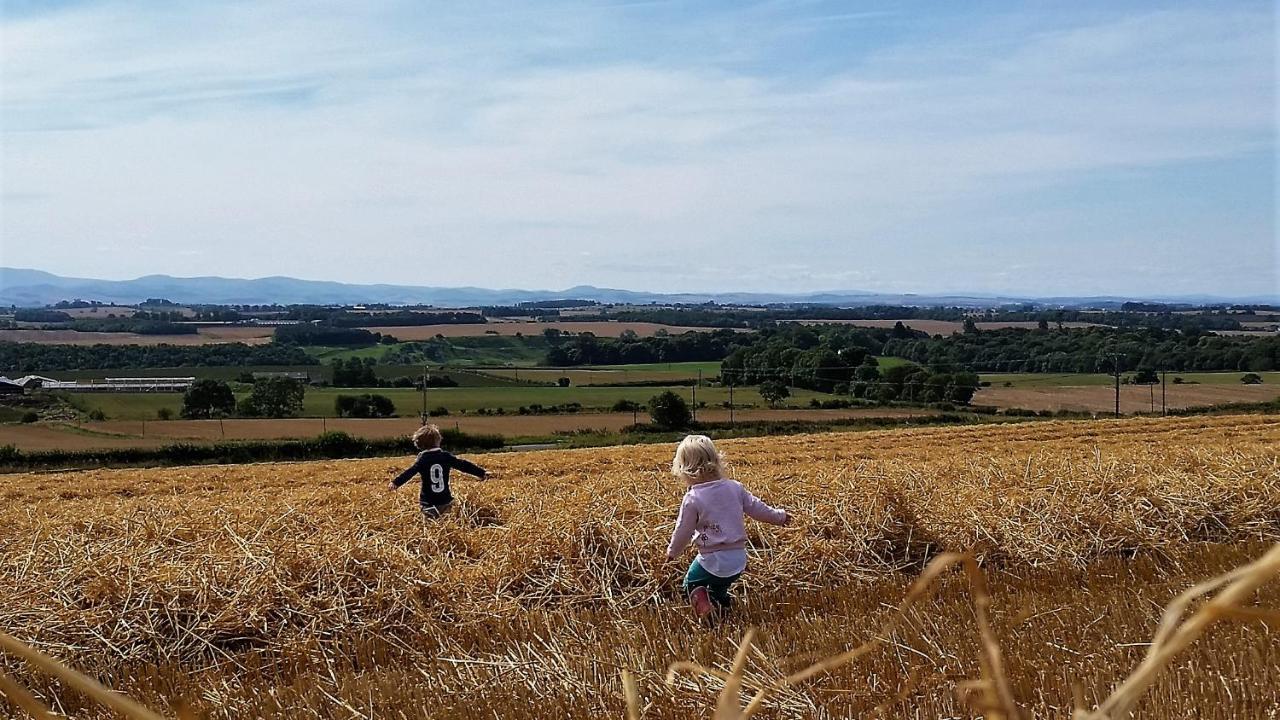 Old Farm Holiday Cottages - Scottish Borders Chirnside Exteriör bild