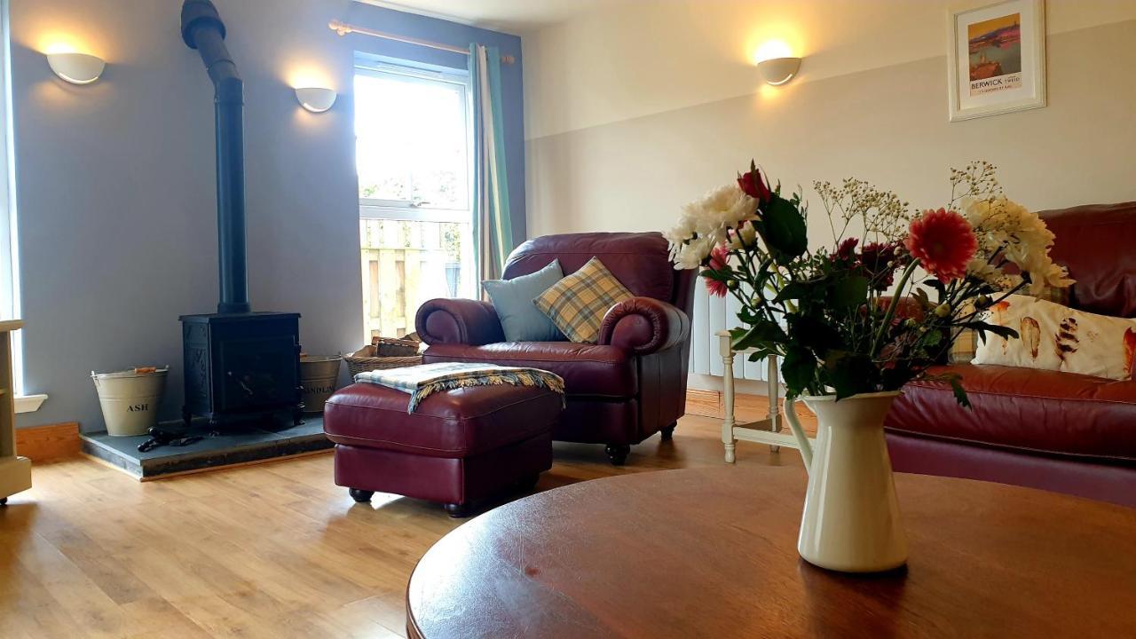 Old Farm Holiday Cottages - Scottish Borders Chirnside Exteriör bild